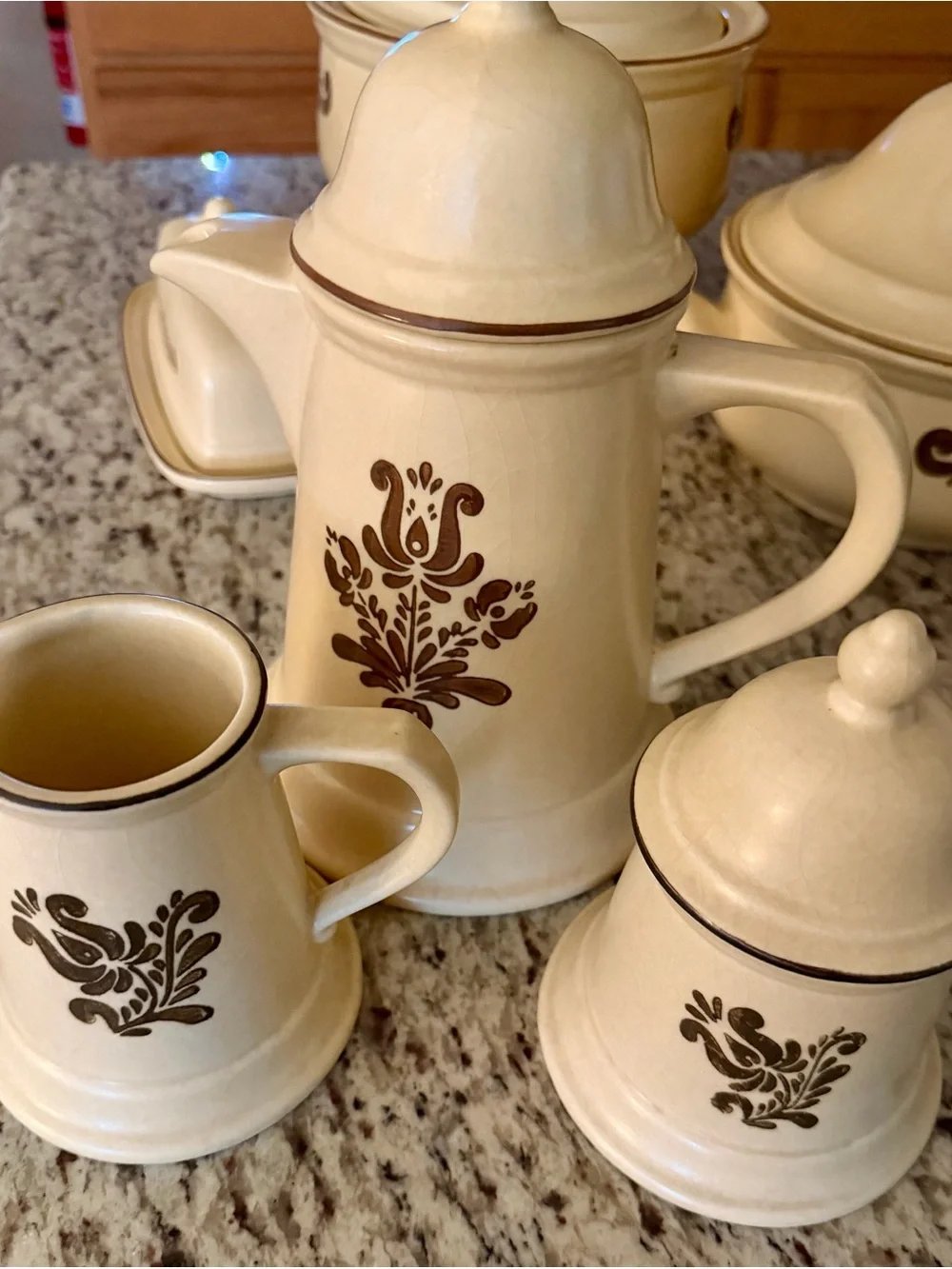 Pfaltzgraff Country Village Coffee Pot Set/sugar,creamer and coffee pot